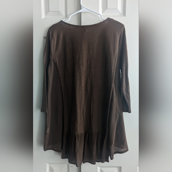 ✨3 for $12✨ (add to bundle for discount) Mod-O-Doc Long Sleeve Brown Tunic - Picture 2 of 9